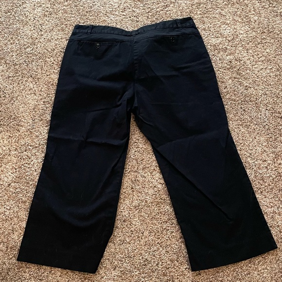 Old Navy Chino Capris - Picture 3 of 3